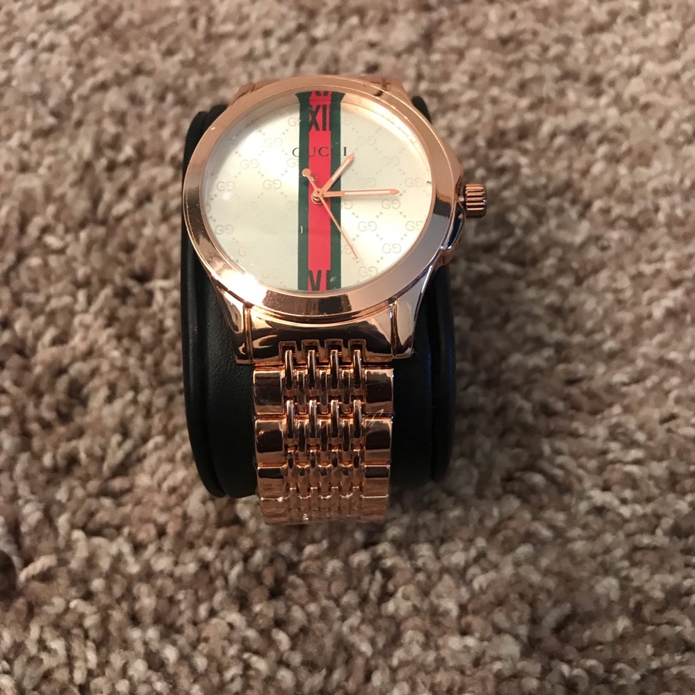 Gucci watch for men brand new